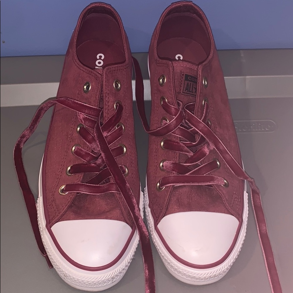 Burgundy Women’s Converse